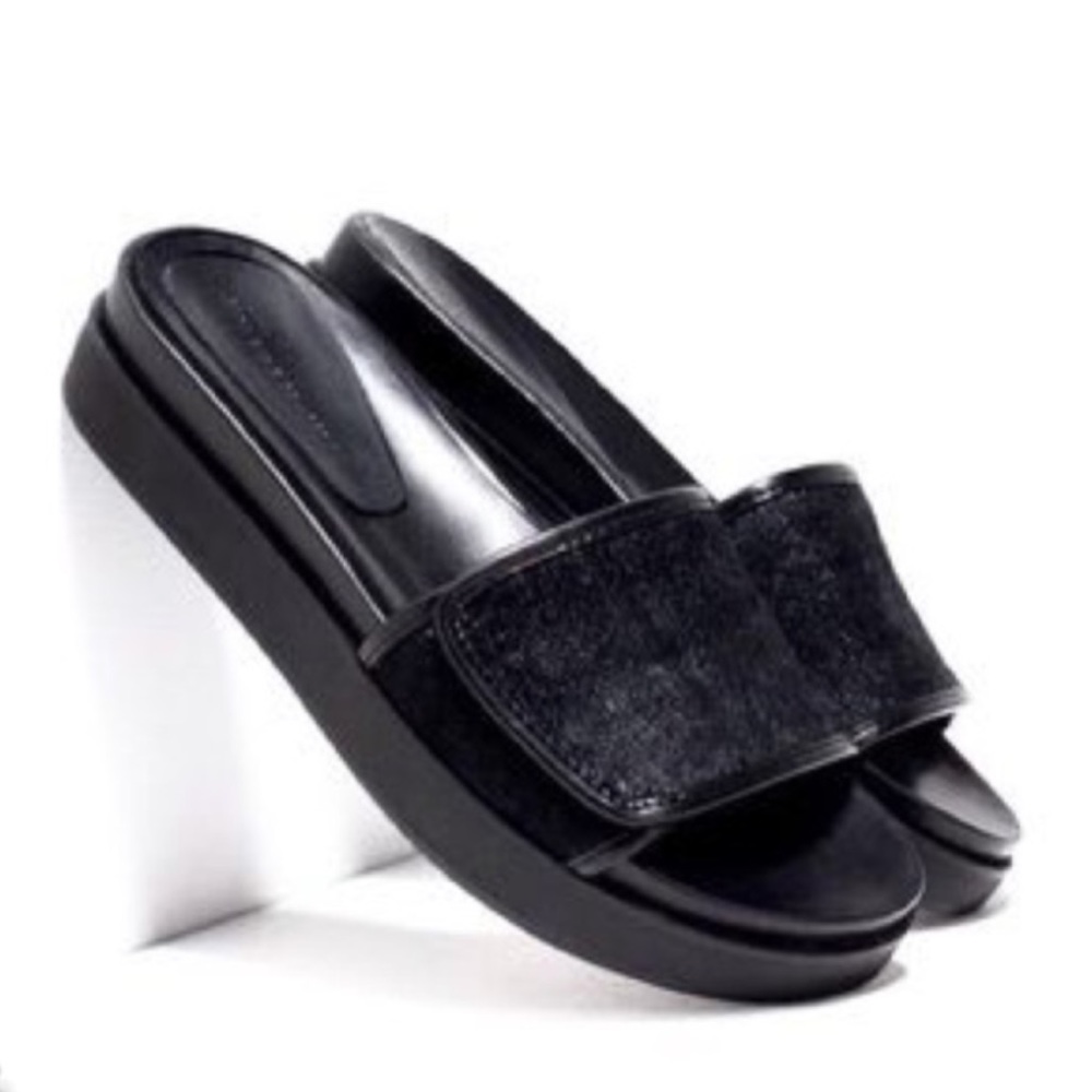 Zara Platform Slides | NWT
